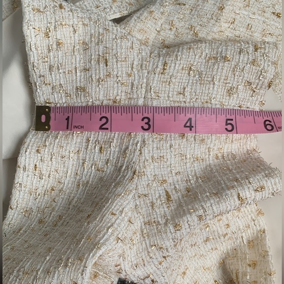 SELF PORTRAIT NWOT Cream Boucle with Gold Tinsel Belted Shorts size 6 - Picture 9 of 9